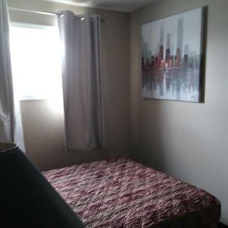 Aries Motel Едсън Екстериор снимка