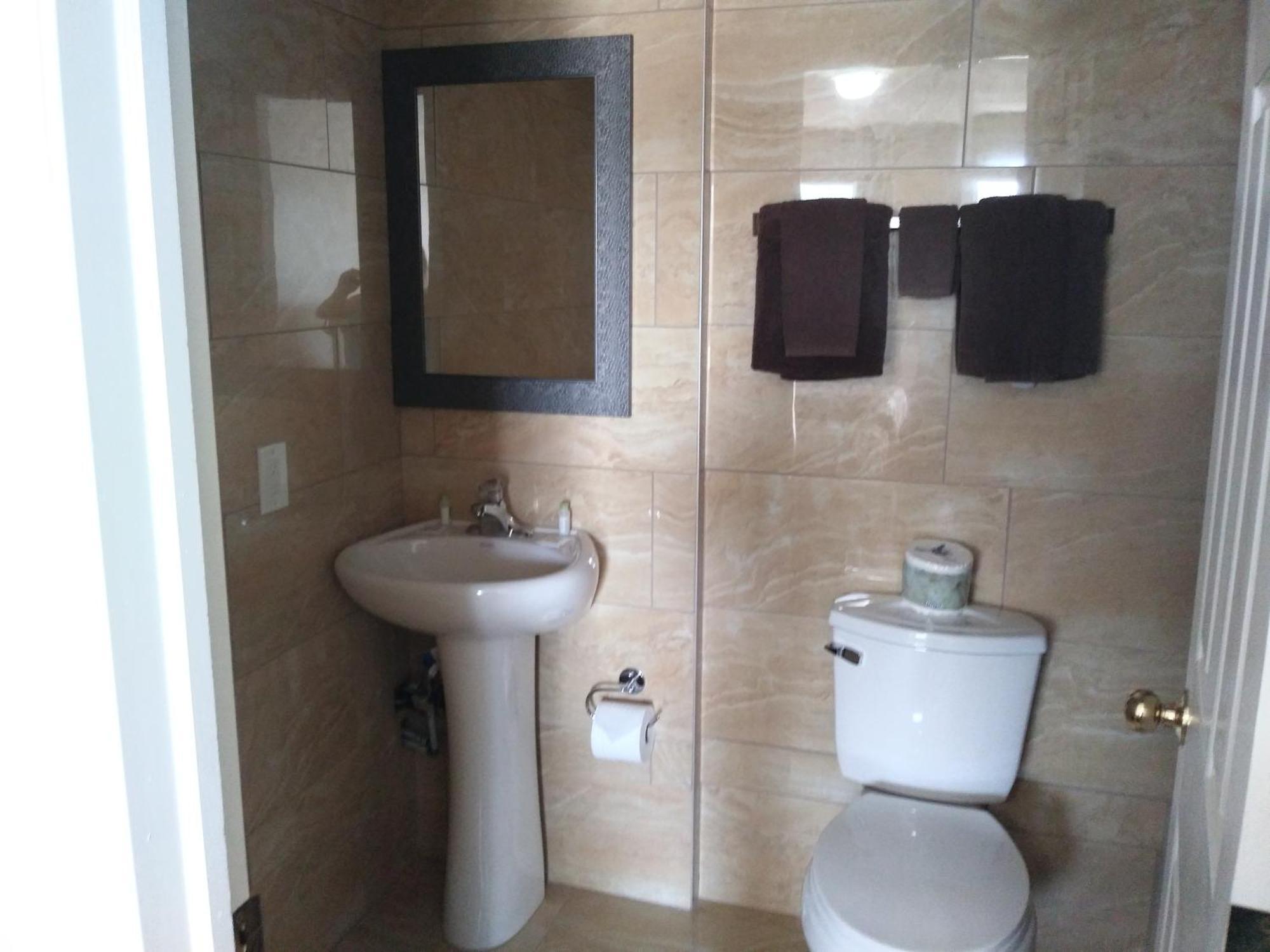 Aries Motel Едсън Екстериор снимка