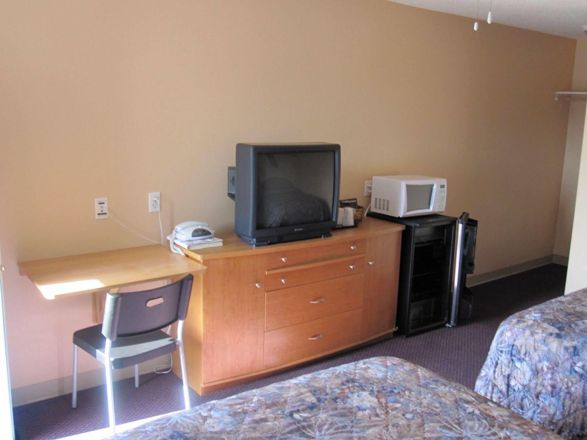 Aries Motel Едсън Екстериор снимка